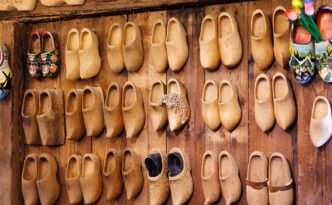 Clogs